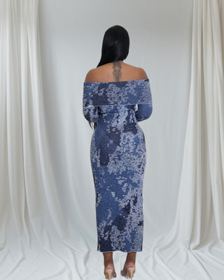 Blue Crush Off-Shoulder Stunner
