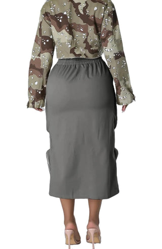Street style utility midi skirt with elastic waist
