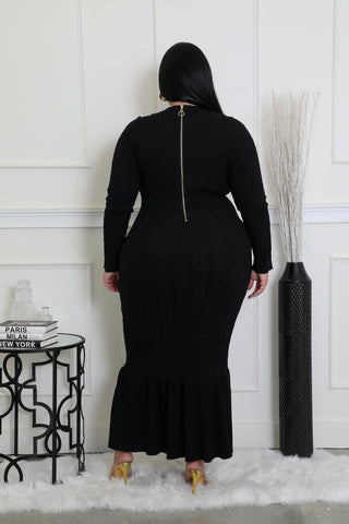 Model wearing essential sculpt knit Black maxi dress front view
