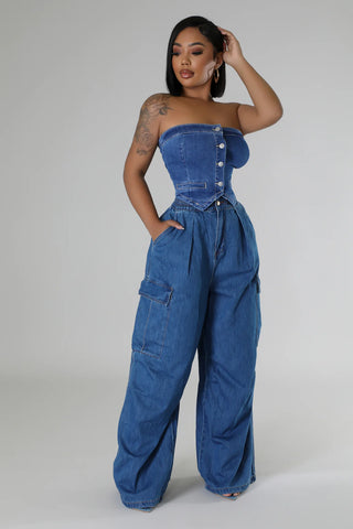 Women’s wide leg denim jeans with side cargo pockets